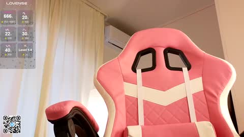 Lola online show from 02/03/25, 12:36