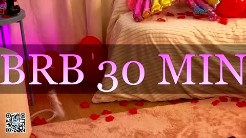 Lola online show from 02/14/25, 10:28