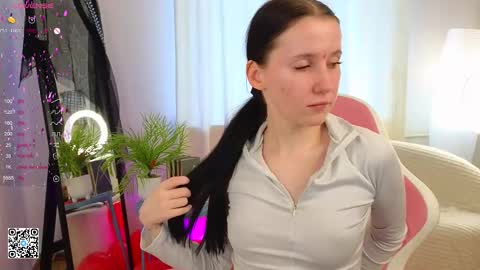 Lola online show from 02/24/25, 12:48