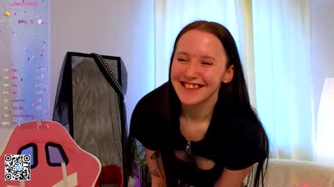 Lola online show from 02/27/25, 10:04