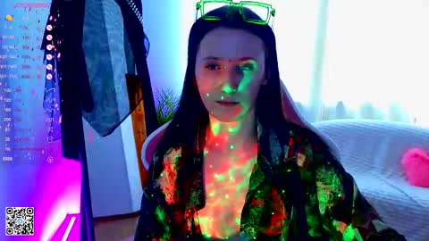 Lola online show from 02/28/25, 09:47