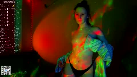 Lola online show from 03/05/25, 05:50