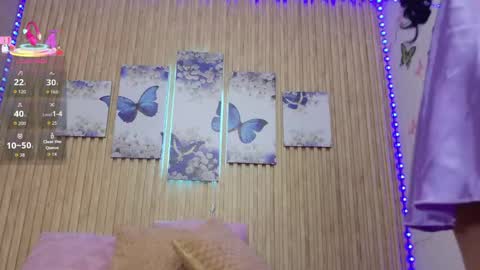 Snapshot of moon_celeste chatting on 04/14/26, 11:27 Moon online show from 04/14/26, 11:27