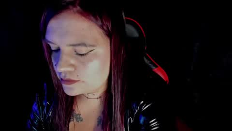 Snapshot of moon_dark520 chatting on 06/12/26, 02:54 Lilith online show from 06/12/26, 02:54