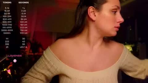 Luna  online show from 03/11/25, 05:35