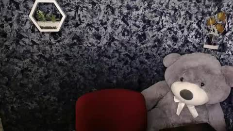 Snapshot of moon_foxy_ chatting on 03/15/26, 10:27 Diana online show from 03/15/26, 10:27