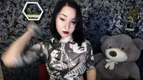 Snapshot of moon_foxy_ chatting on 03/25/26, 08:31 Diana online show from 03/25/26, 08:31