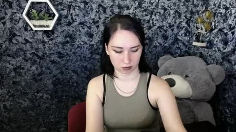 Snapshot of moon_foxy_ chatting on 04/10/26, 08:19 Diana online show from 04/10/26, 08:19