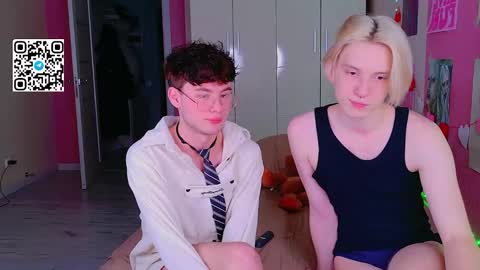 moon_gloww online show from 03/21/26, 03:04