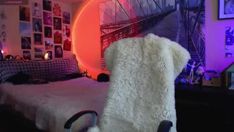 Keira online show from 03/04/25, 01:17