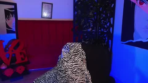 moon_sunflowers online show from 09/13/25, 04:01