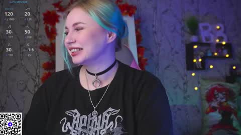 Emilia online show from 09/09/25, 12:21