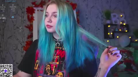 Emilia online show from 09/12/25, 09:09