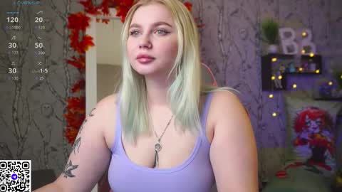 Emilia online show from 10/17/25, 09:56