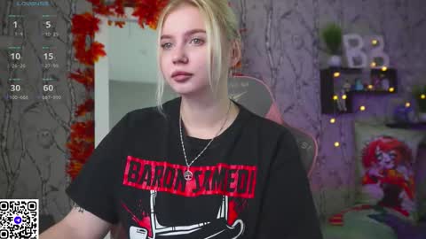 Emilia online show from 10/21/25, 07:53