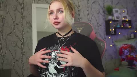 Emilia online show from 02/06/26, 06:07