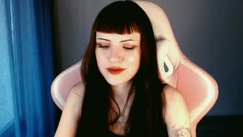  sophie  online show from 05/06/26, 05:29