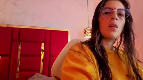 Snapshot of moon_winy chatting on 06/15/26, 11:45 Winy online show from 06/15/26, 11:45