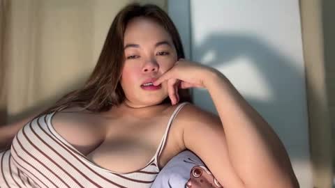 Snapshot of moona_luna21 chatting on 11/05/25, 03:01 moona_luna21 online show from 11/05/25, 03:01