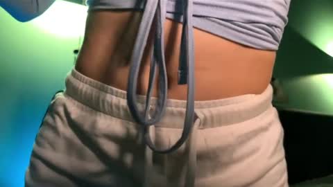 Snapshot of moonfaced_ chatting on 03/31/26, 06:30 Ann online show from 03/31/26, 06:30