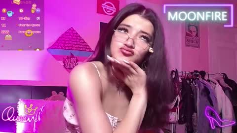 Snapshot of moonfiredance chatting on 02/10/26, 10:30 Nicky online show from 02/10/26, 10:30