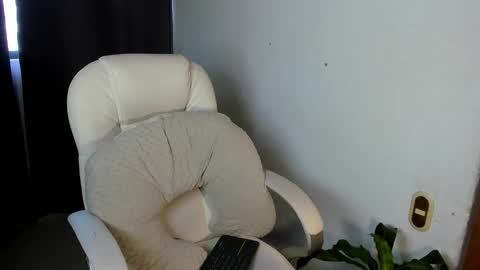 moonie_baddie31 online show from 10/20/25, 08:31