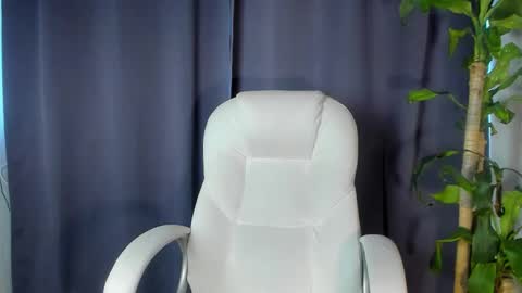 moonie_baddie31 online show from 01/06/26, 08:12