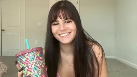 Snapshot of mooniminx chatting on 09/15/25, 07:58 mooni minx online show from 09/15/25, 07:58