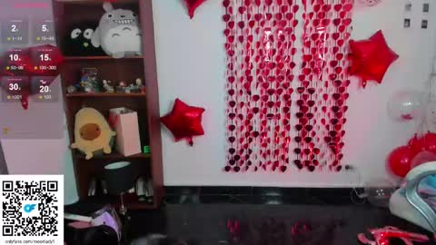 Snapshot of moonlady_ chatting on 02/25/25, 02:25 MOON online show from 02/25/25, 02:25