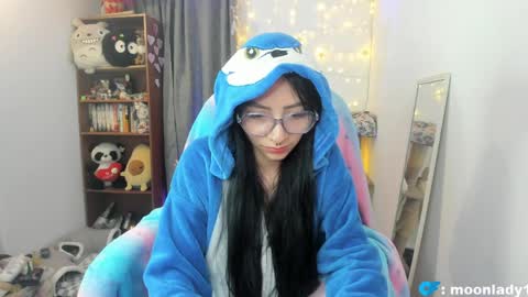 MOON  online show from 04/08/26, 01:16