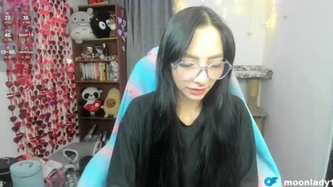 MOON  online show from 04/12/26, 03:22