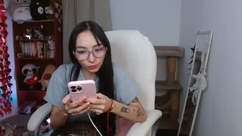 MOON  online show from 05/27/26, 04:53