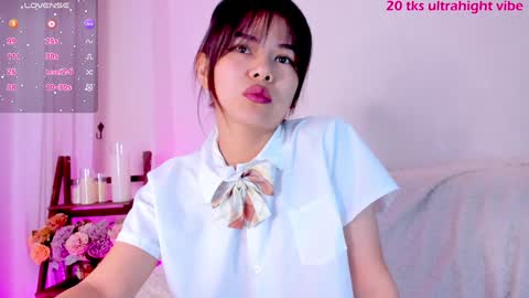 Snapshot of moonlight8_ chatting on 01/05/25, 08:22 LANA online show from 01/05/25, 08:22