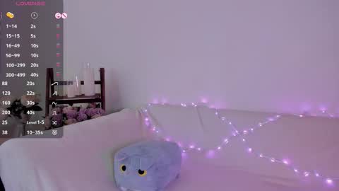 Snapshot of moonlight8_ chatting on 09/30/25, 11:26 LANA online show from 09/30/25, 11:26