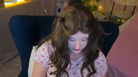 Snapshot of moonlight__67 chatting on 03/13/26, 12:01 Eva online show from 03/13/26, 12:01