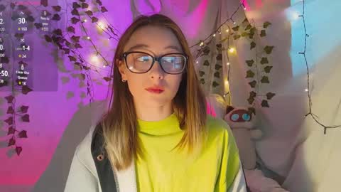 Snapshot of moonlight__lovers chatting on 12/02/24, 10:18 Dana online show from 12/02/24, 10:18