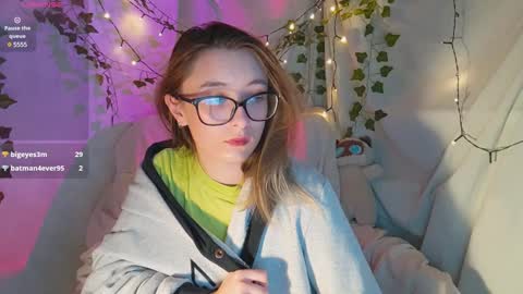 Snapshot of moonlight__lovers chatting on 12/02/24, 01:24 Dana online show from 12/02/24, 01:24