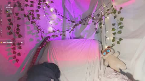 Snapshot of moonlight__lovers chatting on 12/11/24, 06:09 Dana online show from 12/11/24, 06:09