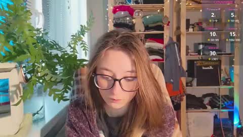 Snapshot of moonlight__lovers chatting on 02/23/25, 01:21 Dana online show from 02/23/25, 01:21