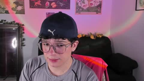 Snapshot of moonlight_baee chatting on 02/03/26, 06:11 Clove online show from 02/03/26, 06:11