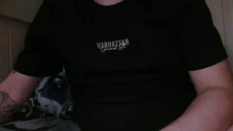 Snapshot of moonlines chatting on 10/05/25, 02:54 BouncyBoner online show from 10/05/25, 02:54