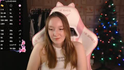 Snapshot of moonlish_siren chatting on 12/12/24, 09:15 Katrin online show from 12/12/24, 09:15