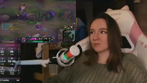 Snapshot of moonlish_siren chatting on 04/15/26, 08:09 Katrin online show from 04/15/26, 08:09