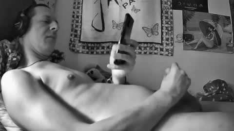 Snapshot of moonlucky007 chatting on 09/18/25, 09:22 Moonlucky007 online show from 09/18/25, 09:22