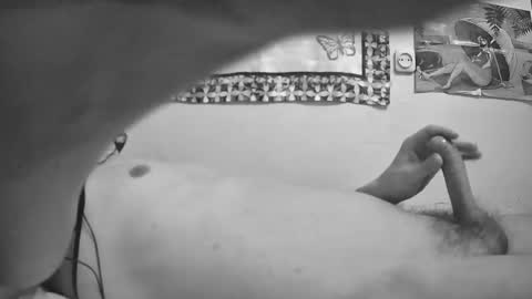 Snapshot of moonlucky007 chatting on 10/05/25, 12:20 Moonlucky007 online show from 10/05/25, 12:20