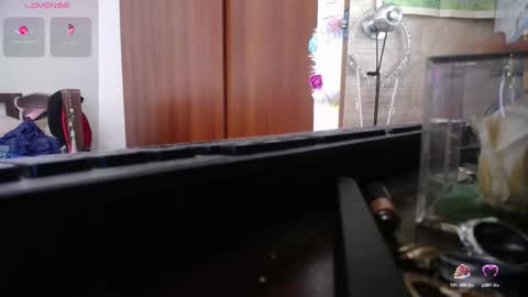 moonlunita online show from 10/15/25, 07:03