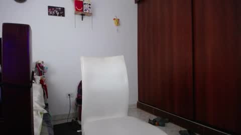 Snapshot of moonlunita chatting on 03/26/26, 09:53 moonlunita online show from 03/26/26, 09:53