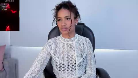 Snapshot of moonrose_1 chatting on 03/28/26, 04:50 Rosa online show from 03/28/26, 04:50