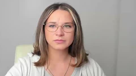 Susanna online show from 11/24/25, 12:16