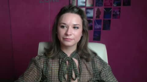Snapshot of moonsusanna chatting on 03/05/26, 06:42 Susanna online show from 03/05/26, 06:42